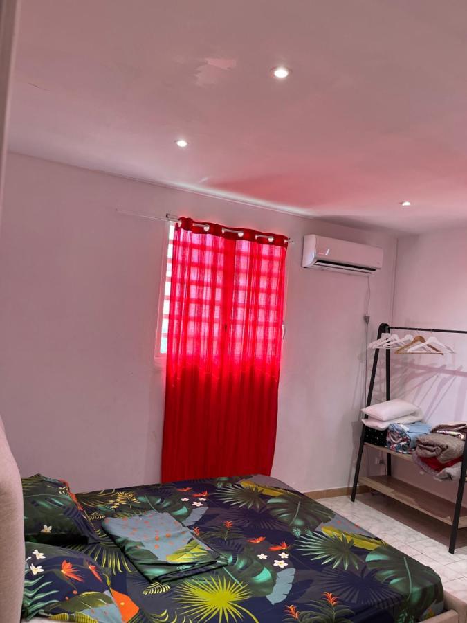 La Petite Girafe Apartment Baie-Mahault Exterior photo